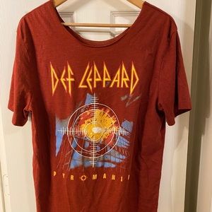 Def Leppard graphic tee